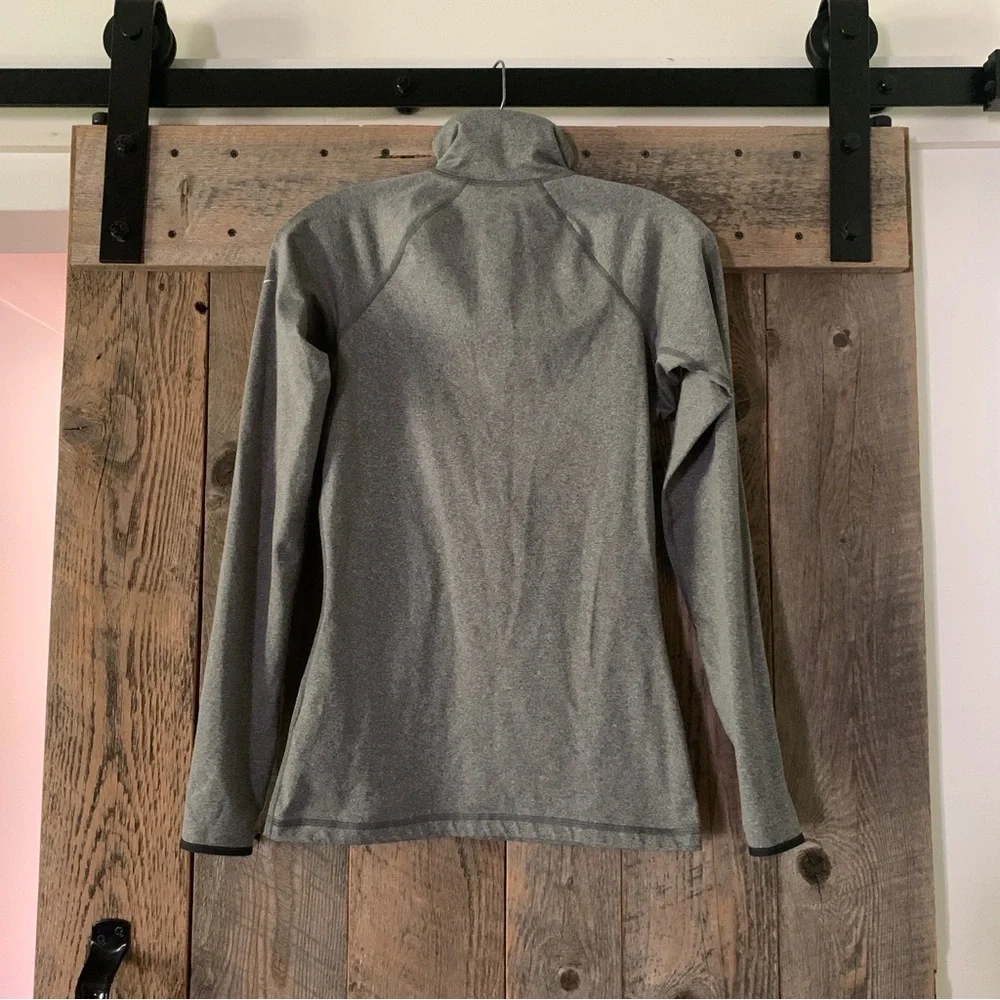 Women’s Small NIKE PRO Gray Fleece Lined Dri-Fit Long Sleeve Winter Zip Pullover